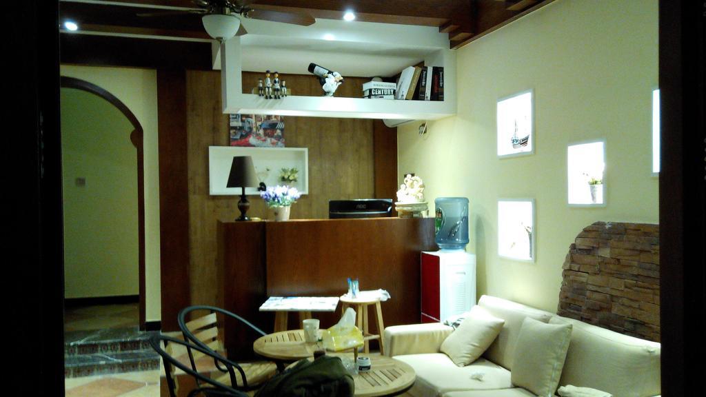Raimi Hotel Chaqiyu エクステリア 写真
